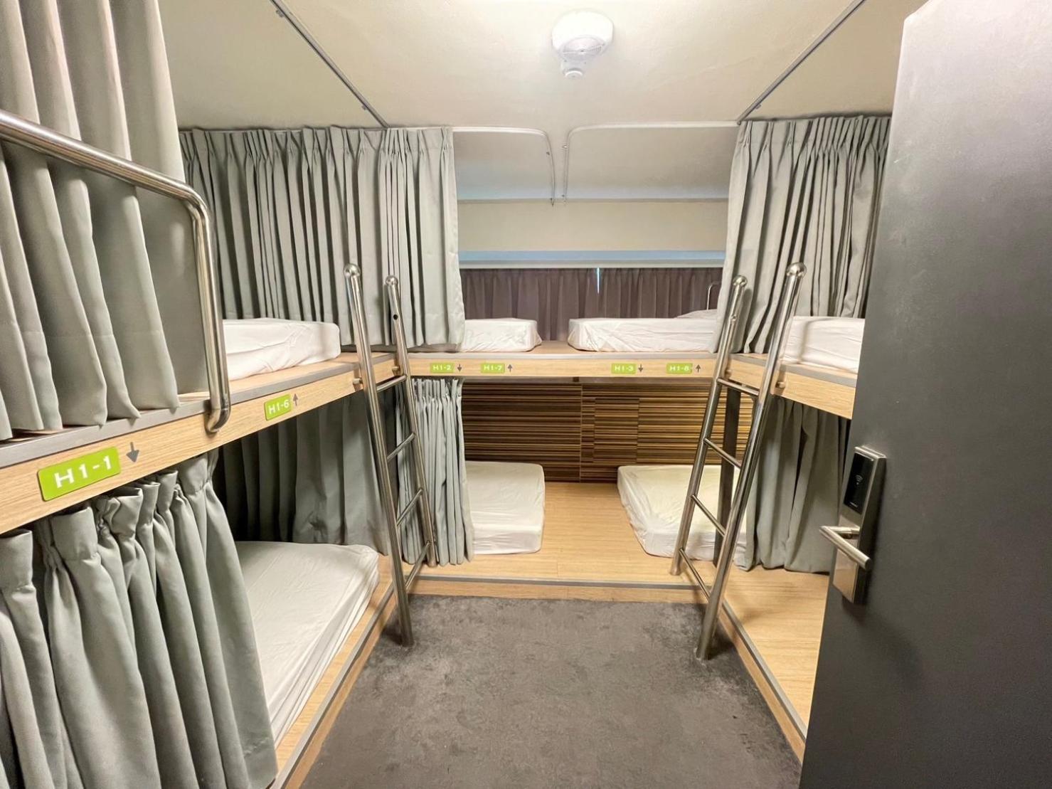 Kiwi Express Hotel - Chenggong Rd Тайджун Екстериор снимка