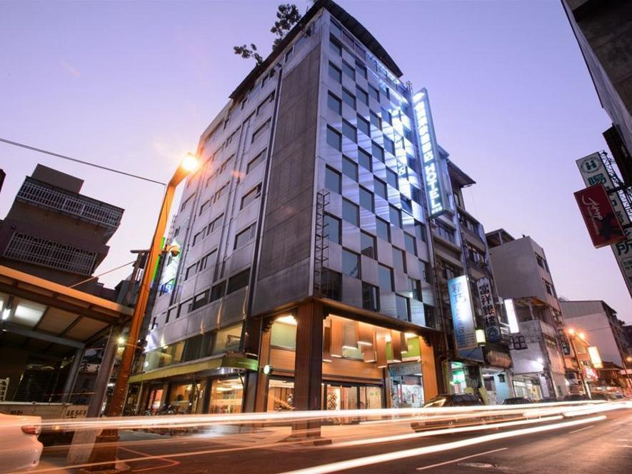 Kiwi Express Hotel - Chenggong Rd Тайджун Екстериор снимка