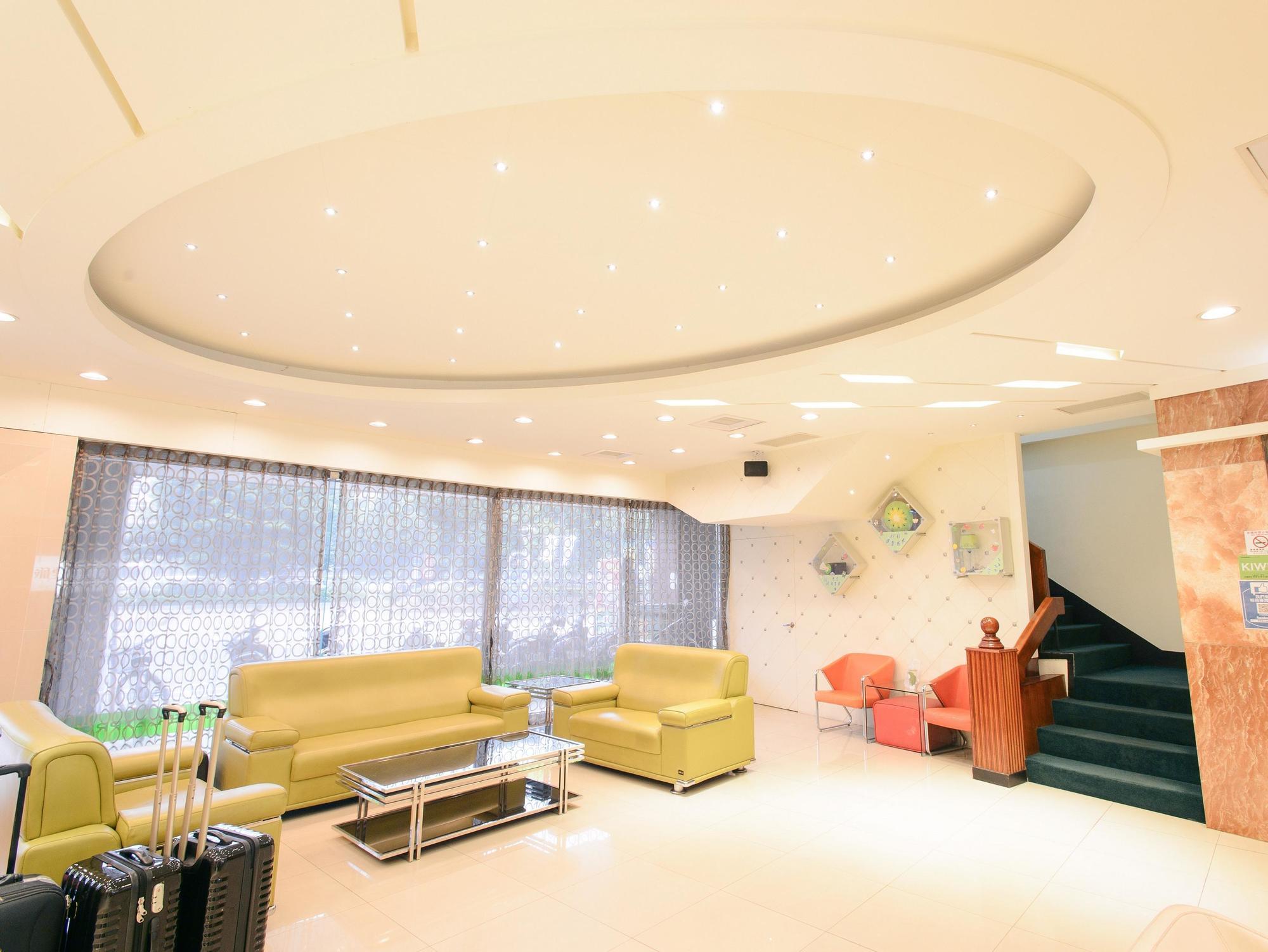 Kiwi Express Hotel - Chenggong Rd Тайджун Екстериор снимка